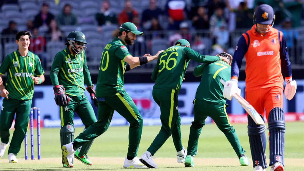 T20 WC: Pakistan keep semi-final hopes alive with scrappy win