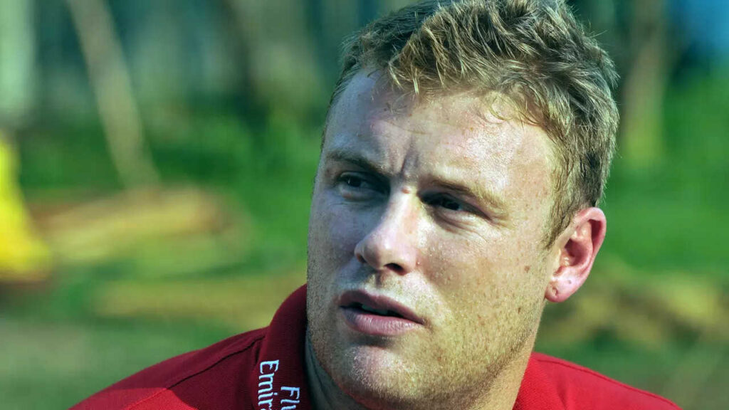 Former Eng player Flintoff injured in 'Top Gear' crash: Reports