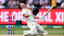 2nd Test: Warner double ton powers Aus to 386/3 on Day 2 vs SA