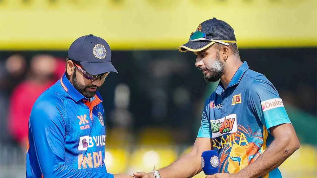 3rd ODI Live: India opt to bat against Sri Lanka