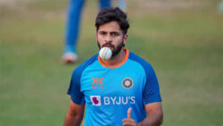 Shardul Thakur delivers under pressure again