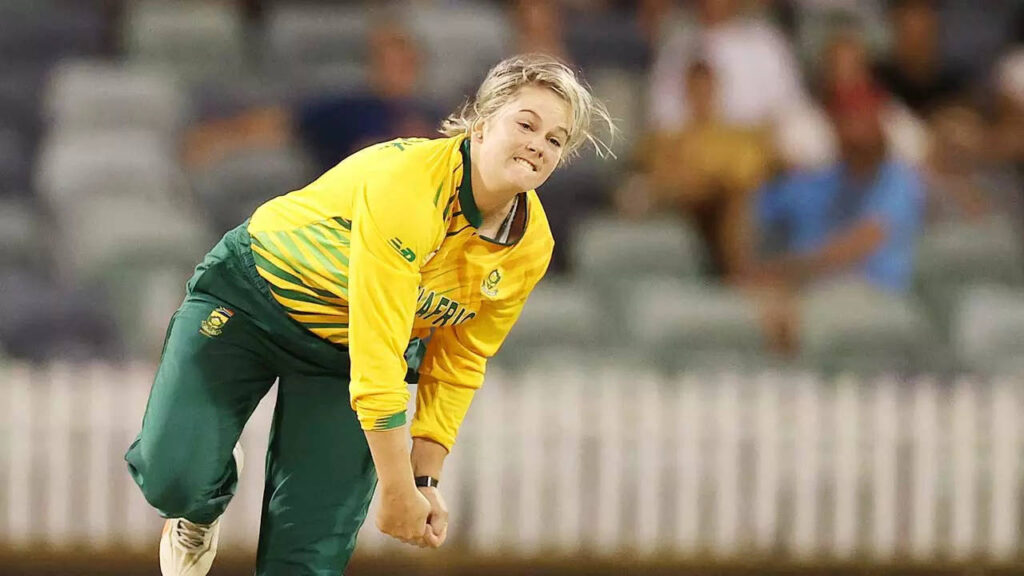 SA axe captain Van Niekerk from Women's T20 WC squad