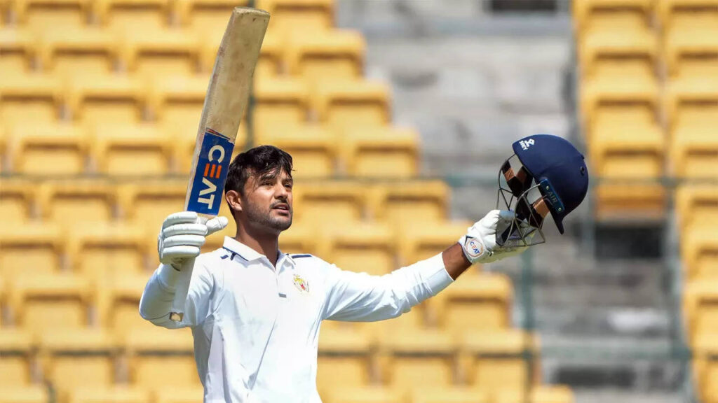 Ranji Trophy: Agarwal hits double ton to give Karnataka edge