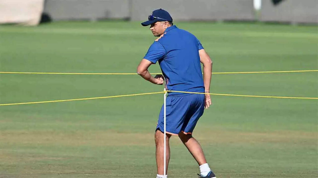 2nd Test: Rahul Dravid checks in early to monitor Kotla conditions