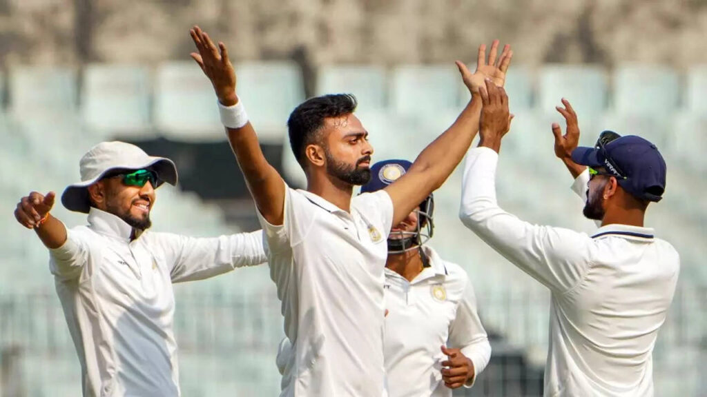 Saurashtra bowl out Bengal for 174 in Ranji final