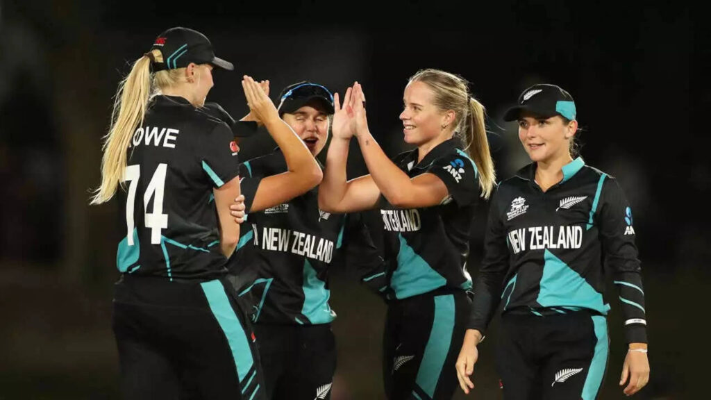 Women's T20 WC: New Zealand stay alive; Sri Lanka crash out