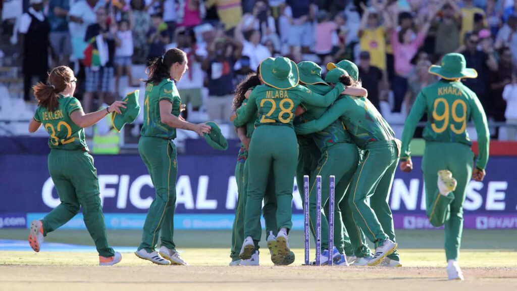 Women's T20 WC: South Africa stun England to enter first ever final