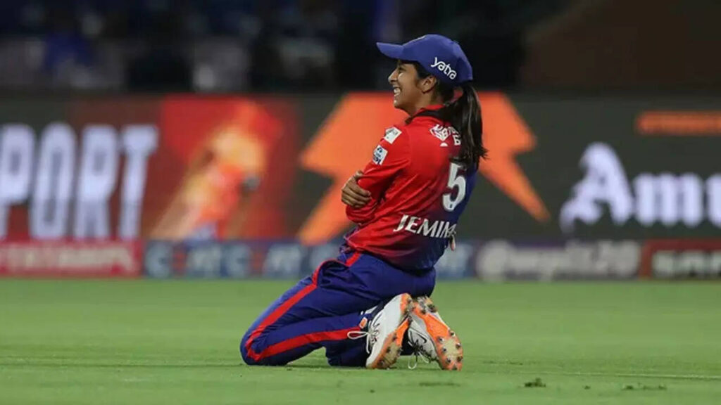 Watch: Jemimah Rodrigues plucks a screamer to dismiss Hayley Matthews