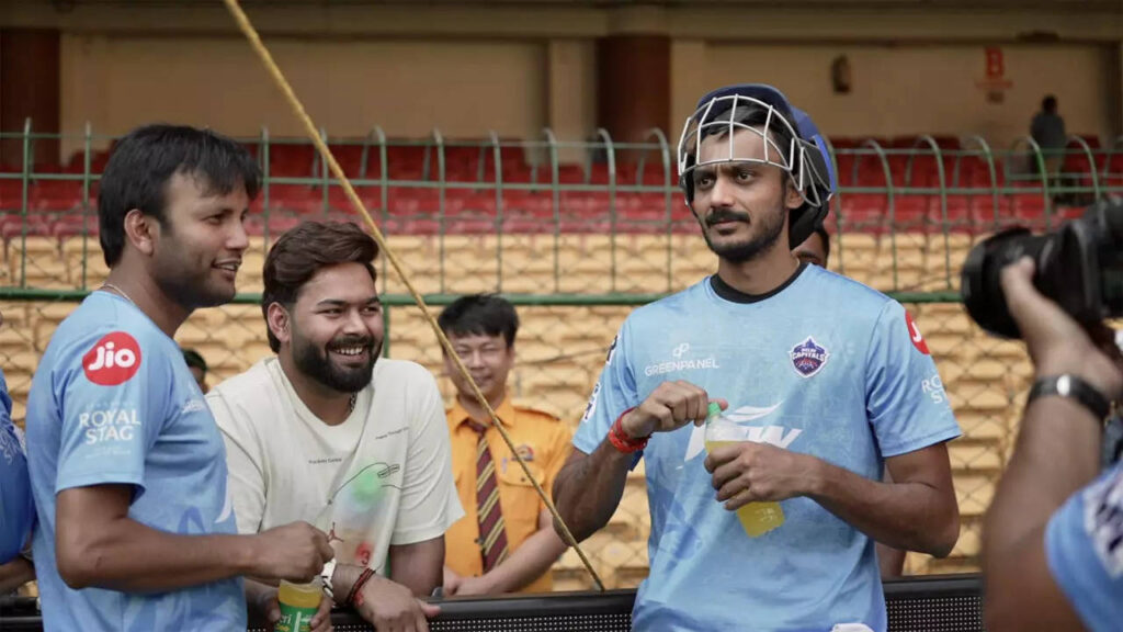 Rishabh Pant visits Delhi Capitals' training session in Bengaluru