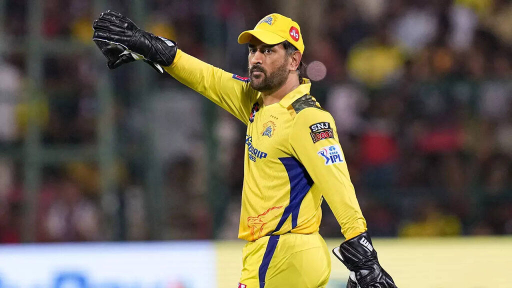 How Dhoni the captain is keeping Chennai Super Kings alive