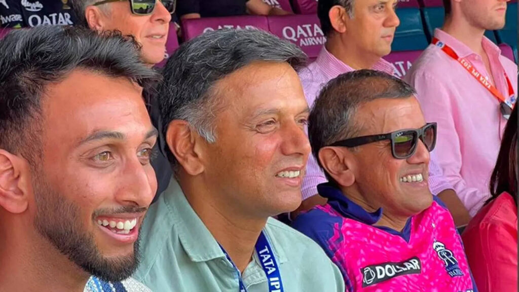 'In the Pink corner today': Rahul Dravid attends RCB-RR clash