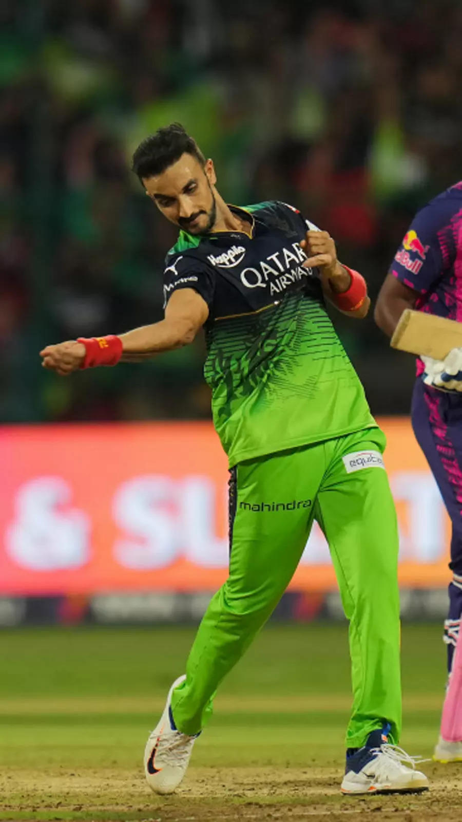 In Pics: Faf, Maxwell, Harshal shine in RCB's 7-run win over RR