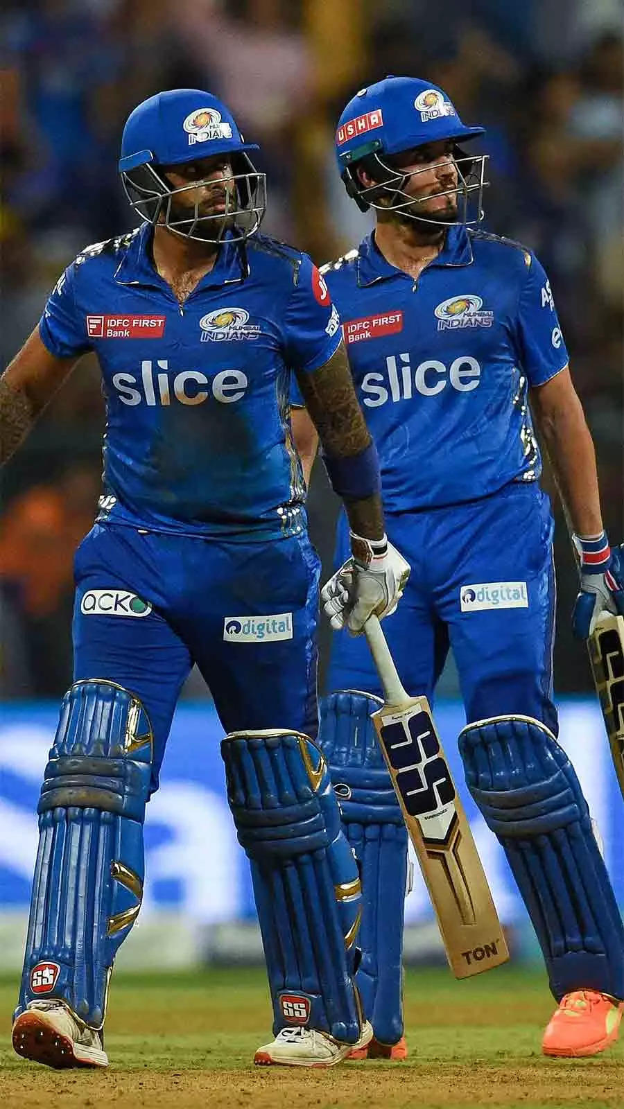 In Pics: Mumbai Indians set unique run-chase record