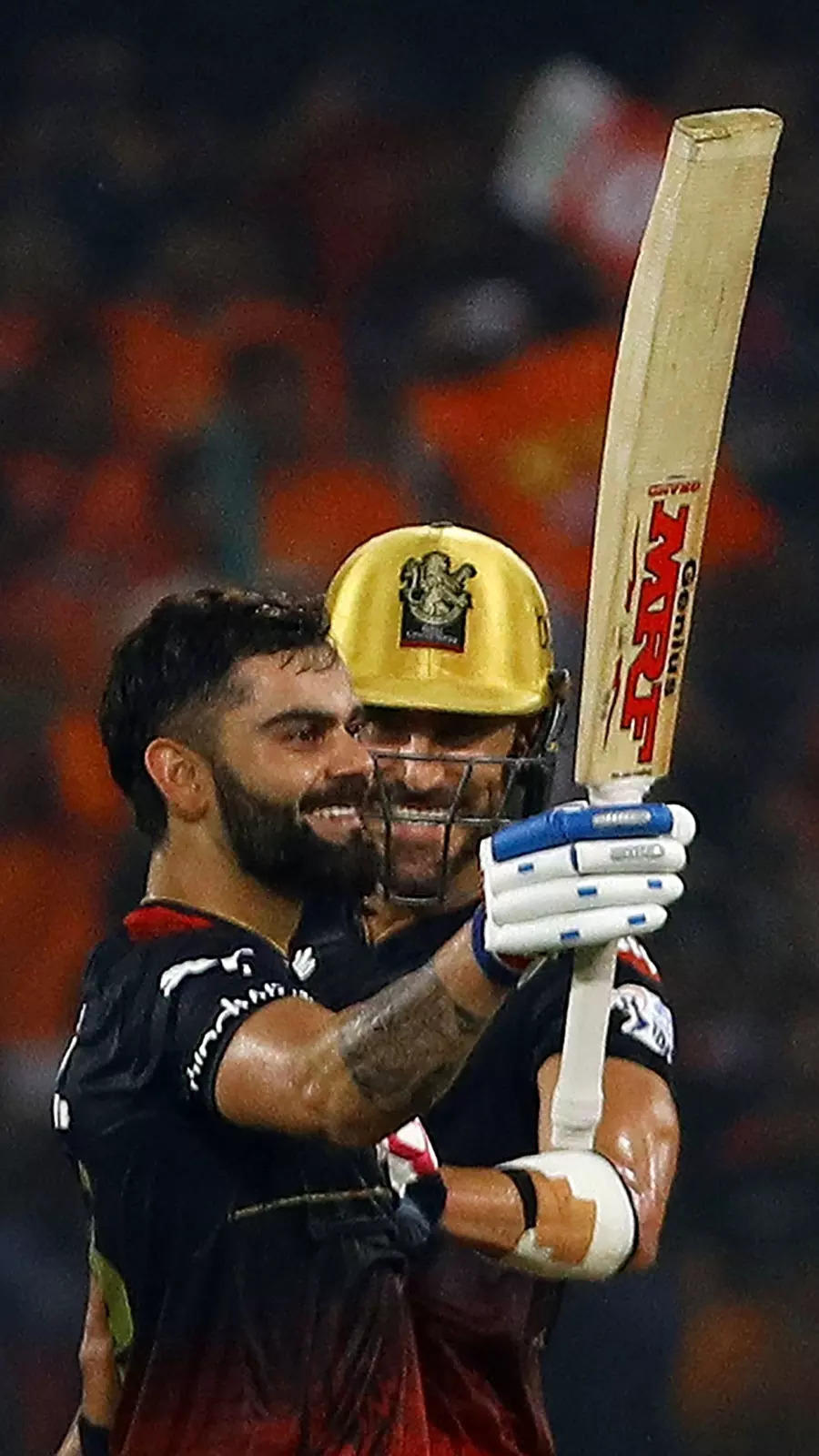 In Pics: Kohli, du Plessis keep RCB afloat