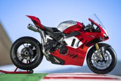 2023 Ducati Panigale V4 R Launched in India, Price Starts at Rs 69.90 Lakh