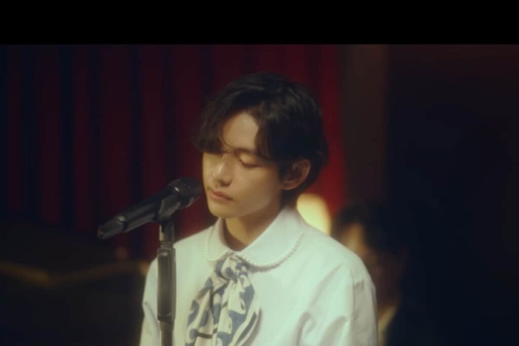 2023 FESTA: BTS' V Wins Hearts With Jazzy Rendition Of It’s Beginning To Look A Lot Like Christmas And Cheek To Cheek