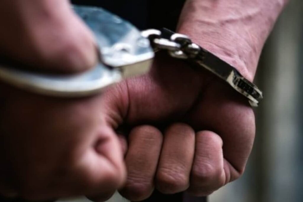Man Found Hanging from Tree in Mumbai: Police Register Murder Case, Arrest Two Persons
