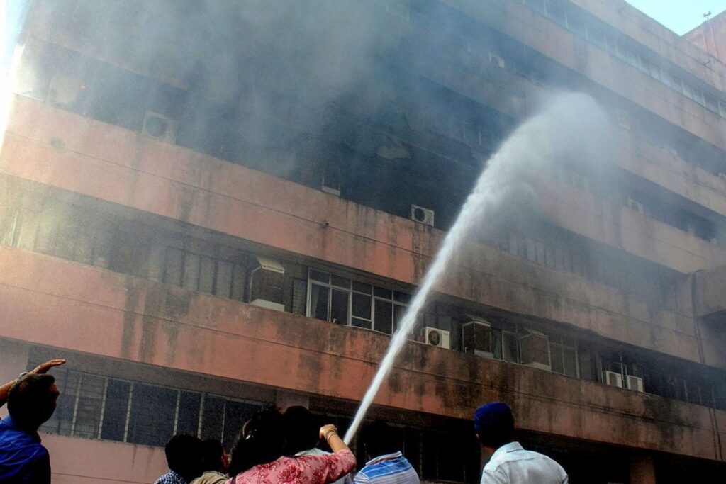 Bhopal: Satpura Bhawan Fire Brought Under Control; CISF, Army Join Overnight Op