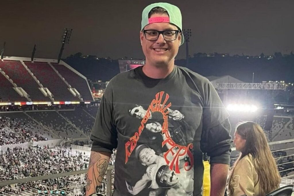 Stepson of Missing Billionaire Aboard Titanic Submersible Faces Flak for Attending Concert