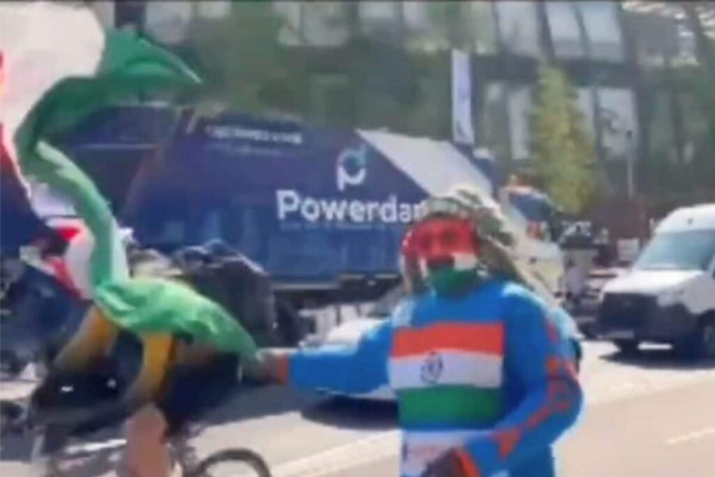 WATCH: Cyclist Collides With Indian Flag Outside The Oval, Here's What Happened Next
