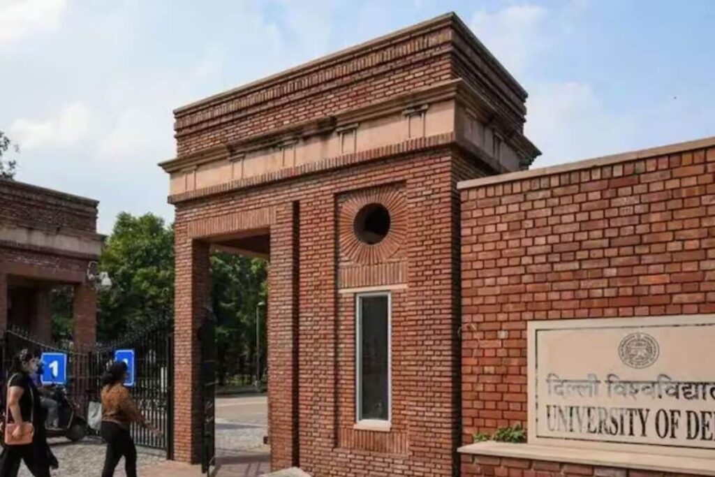 DU UG Courses Can Admit Maximum of 20% Of Supernumerary Seats Under ECA, Sports Quotas