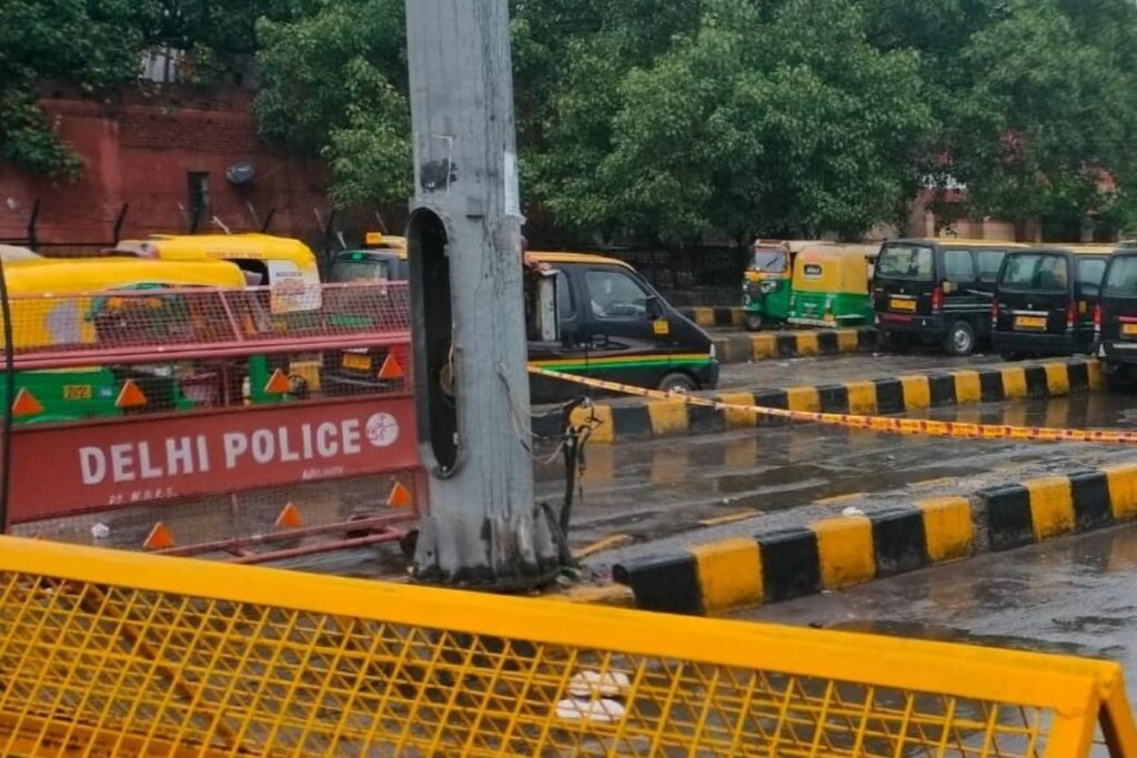 Electricity Pole Where Woman Died Due to Electrocution Attended To; Wiring, Safety Fittings Replaced: Railways