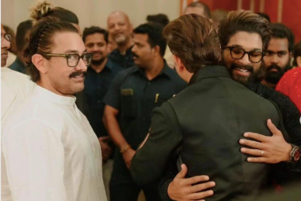Allu Arjun Hugs Hrithik Roshan As Aamir Khan Looks On In Viral Photo; Fans Say 'Icons In One Frame'