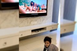 Little Girl  Dancing To Deepika Padukone's Besharam Rang Screams Adorable