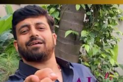 Watch: Aniruddha Jatkar Wows Fans With His Rendition Of Ab Tere Bin Jee Lenge Hum