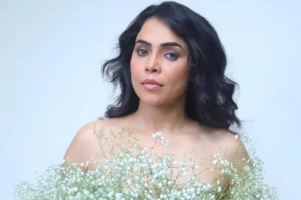 Actress Nikita Rawal Raises Fashion Bar With Her DIY 'Butterfly' Outfit, See Pic