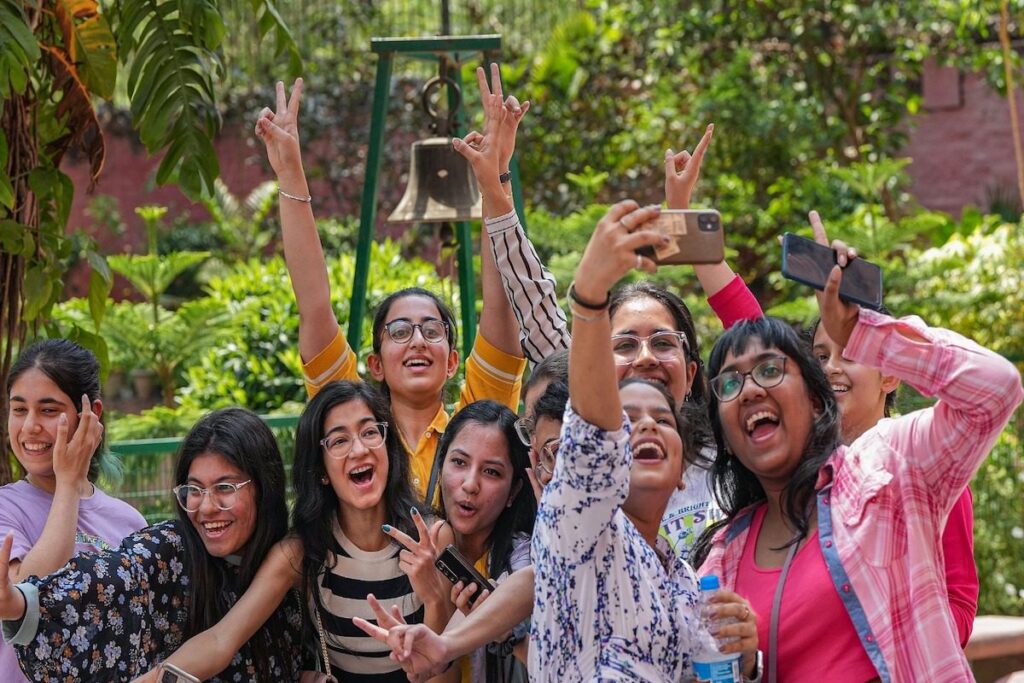 CGBSE 10th, 12th Board Result: 89 Exam Toppers Go On Free Helicopter Ride