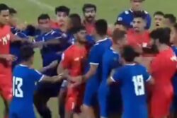 SAFF Championship: India and Nepal Players Get into an Ugly Fight | WATCH