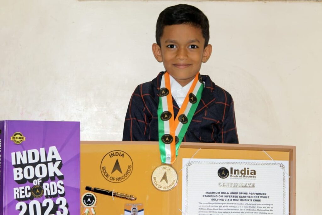Mumbai Boy Performs Hula Hoop Spins While Standing on Inverted Earthen Pot, Creates Record
