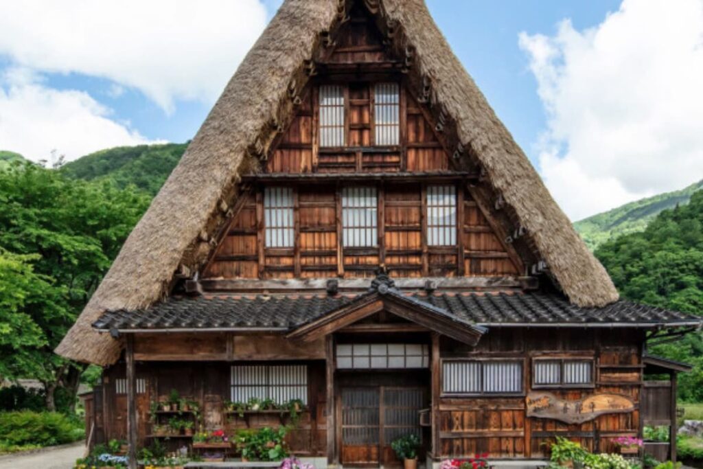Experience Authentic Japan With An Exclusive Stay That Won't Cost a Thing