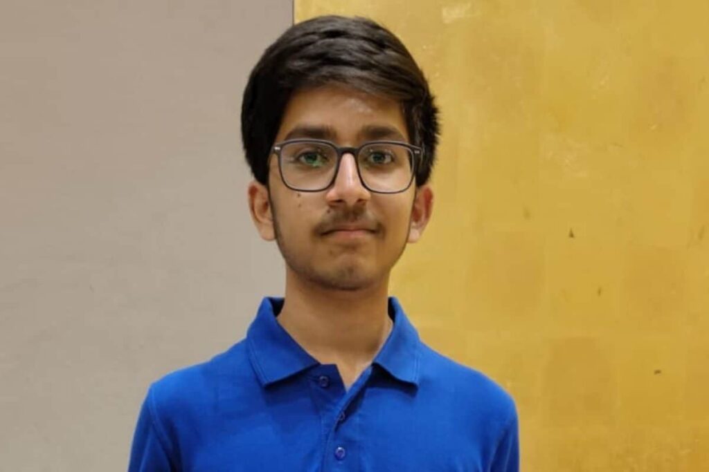 Son Of Govt School Teachers, JEE Advanced AIR 1, Vavilala Chidvilas Reddy Says 'Starting Early' is Key