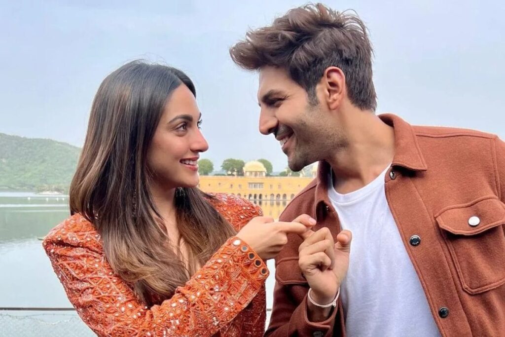 Kiara Advani Pregnant? Actress Sparks Pregnancy Rumours After Netizens Claim She Has a 'Baby Bump'
