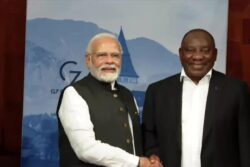 PM Modi Speaks to South African President Ramaphosa, Reviews Progress in Bilateral Ties