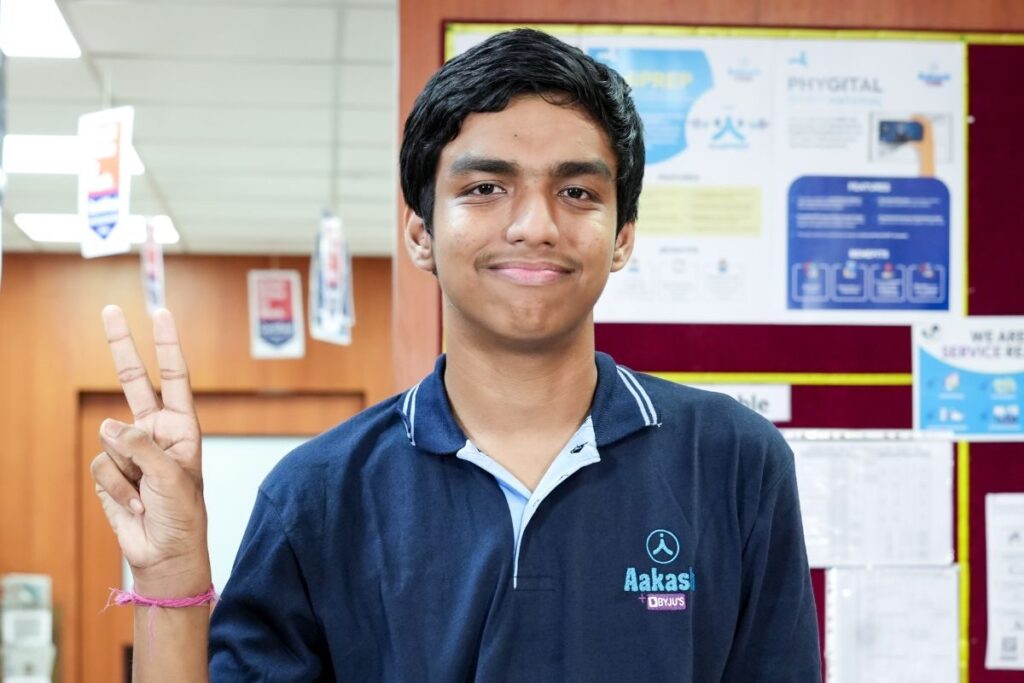 IIT Madras Professor's Son Kaustav Bauri Secures AIR 3 in NEET 2023, Wants to Work on Curing Cancer