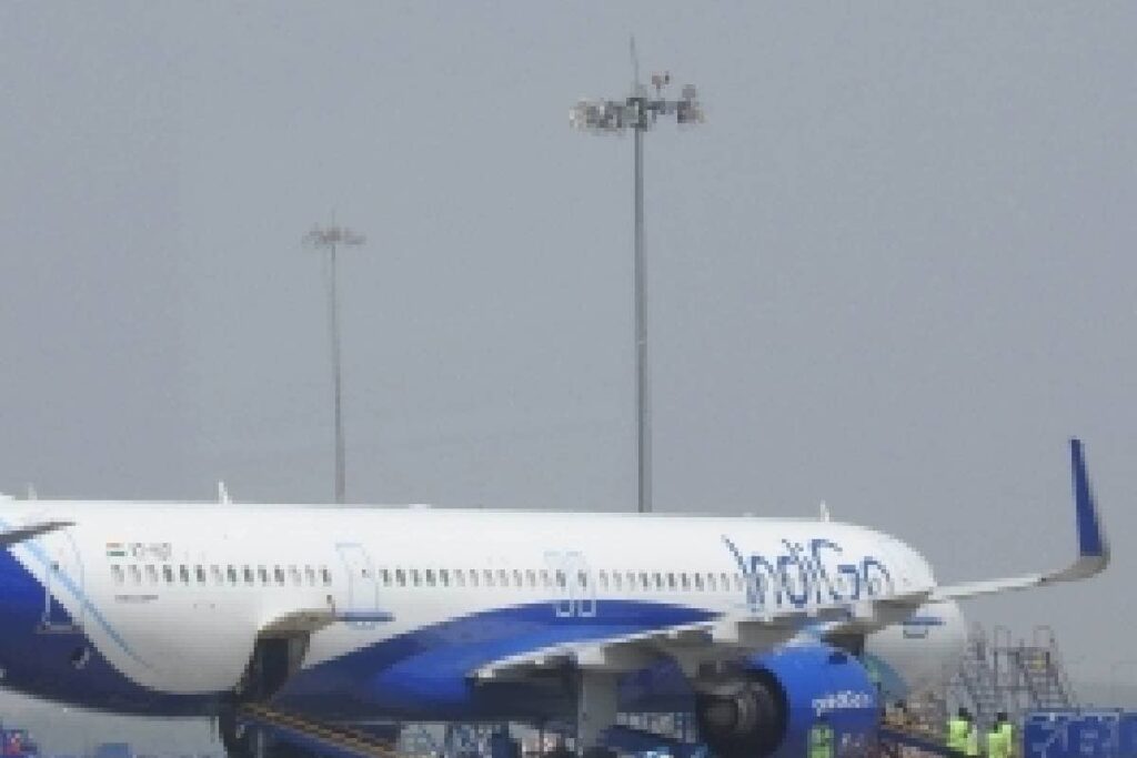 Amritsar-bound IndiGo Flight Enters Pakistan Airspace Due to Bad Weather; Returns Safely 30 Mins Later