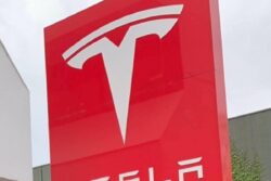 Tesla's Market Value Soars as Stock Rally Adds USD 200 Billion in 13 Days