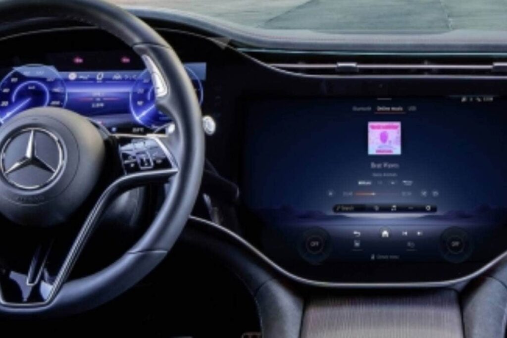 Mercedes-Benz Cars Get ChatGPT into Voice Control System, AI Use Expanded