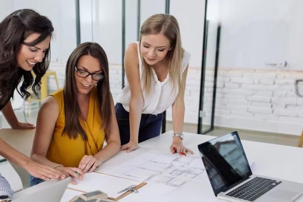 Man Demands 'Royalties' From Girlfriend Monthly Income For 'Allowing' Her To Work