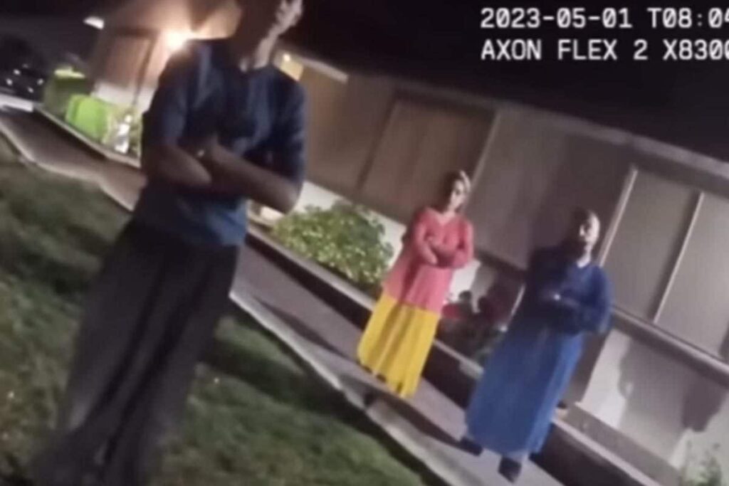 'They're 100% Not Humans': 911 Caller Describes Terrifying 'Alien' Encounter