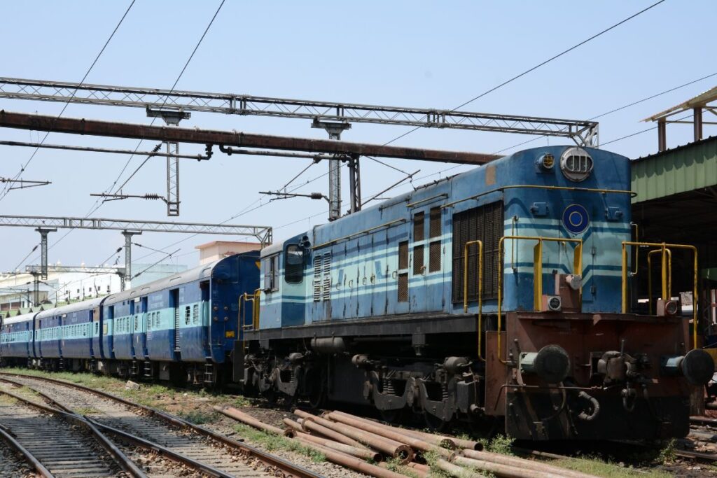 Smartwatch Ban in Madurai Railway Division After Train Operator Caught Distracted While Speeding at 110 kmph