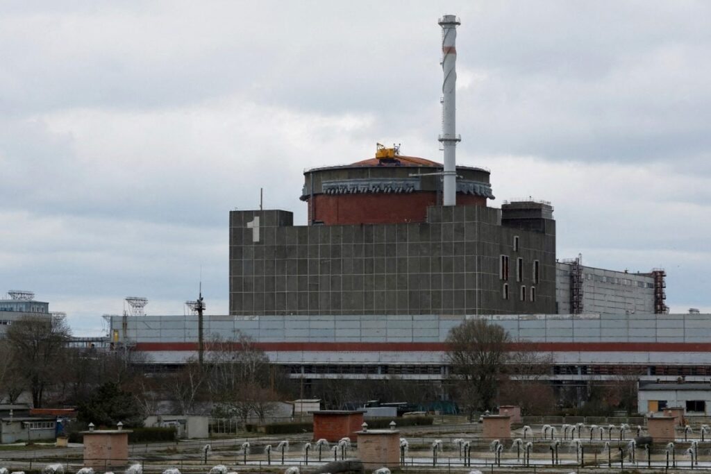 Ukraine Warns Against 'Panic', Stockpiling Iodine Tablets after Alleged Russian Nuclear Threat