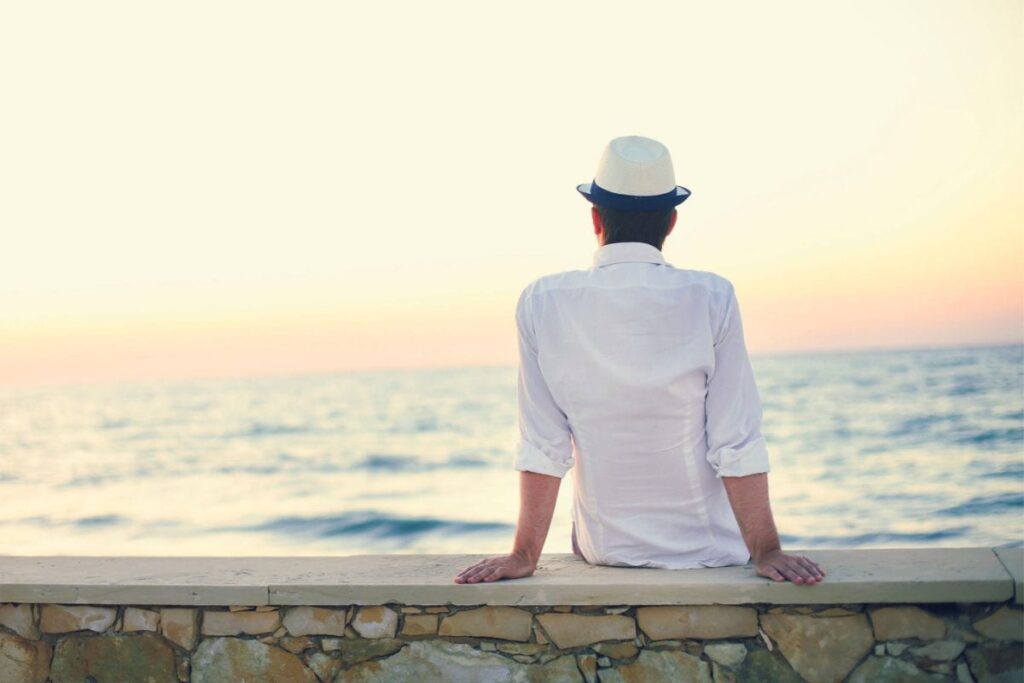 7 Styling Tips for Men to Master Summer Colours this Season