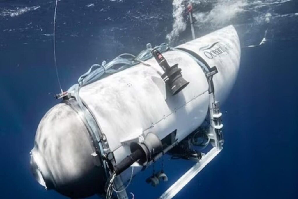 Search for Missing Titanic Sub-like 'Going into Space'