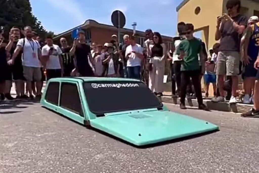 No Gates, No Tyres: Here's The World's Lowest Car