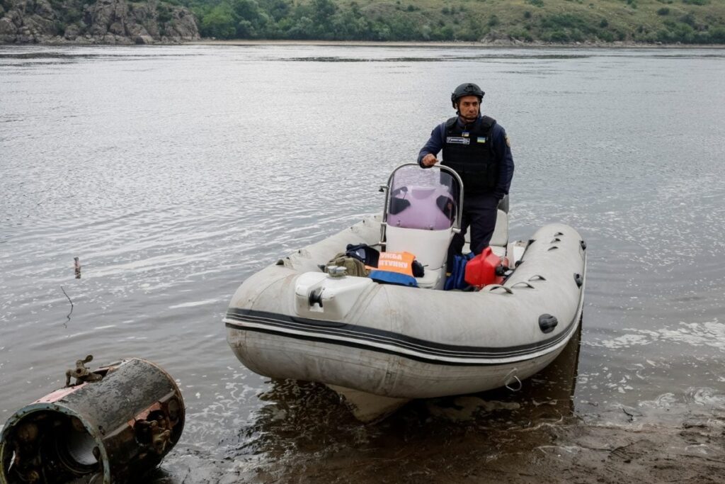 Skulls of Nazi Germany Troops, Missiles and Munitions: Draining of Kakhovka Reveals Relics of Past, Present Wars