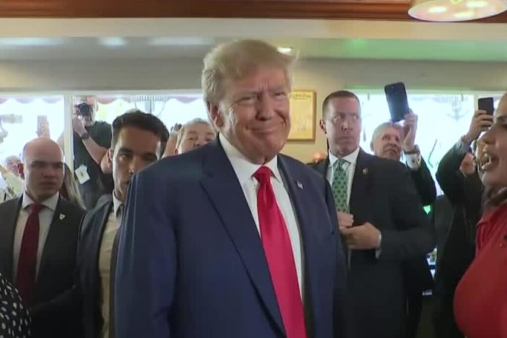 Republican Candidates Criticize Trump in Documents Case